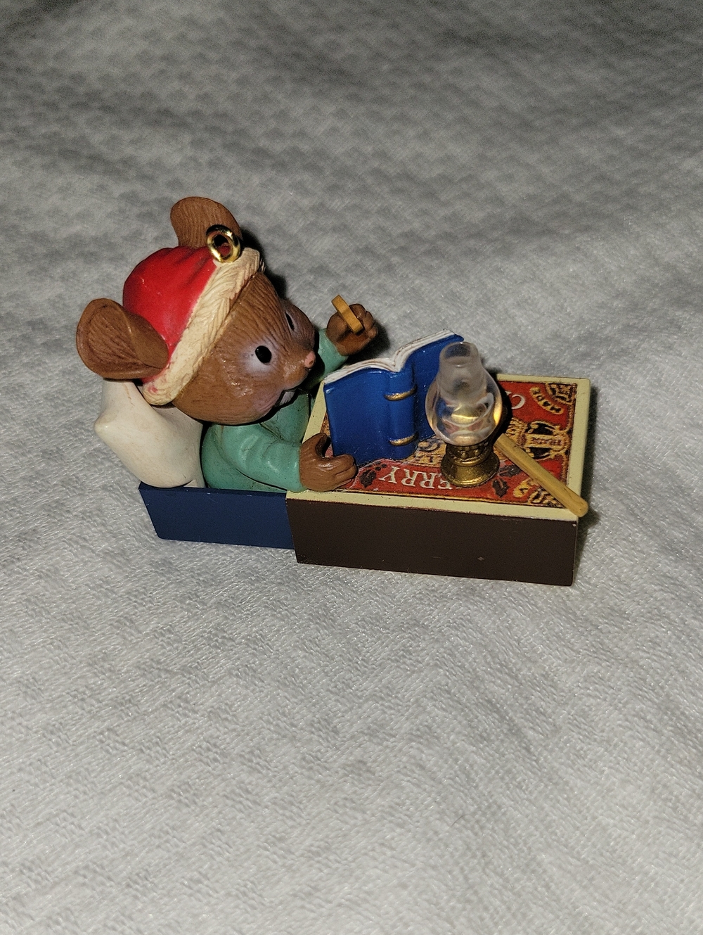 1992 Lustre Fame Matchbox Mouse in Matchbox Christmas Ornament